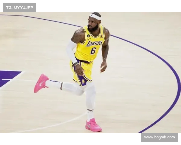 詹姆斯连续赛季场均 创造NBA历史新纪录,延续联盟最长辉煌纪录(詹姆斯历史记录排名) 詹姆斯连续赛季场均 创造NBA历史新纪录,延续联盟最长辉煌纪录(詹姆斯历史记录排名)